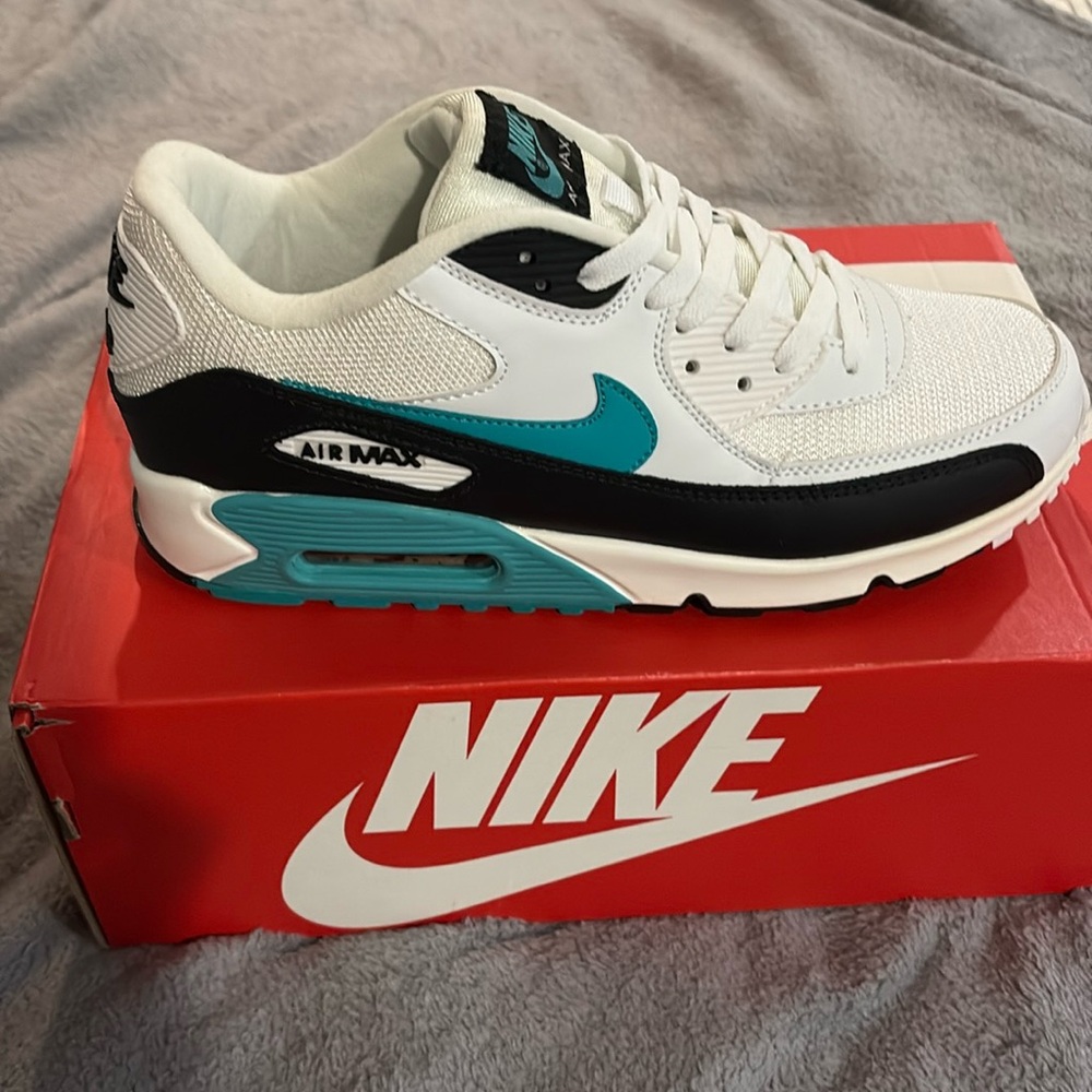 Nike Air Max 90